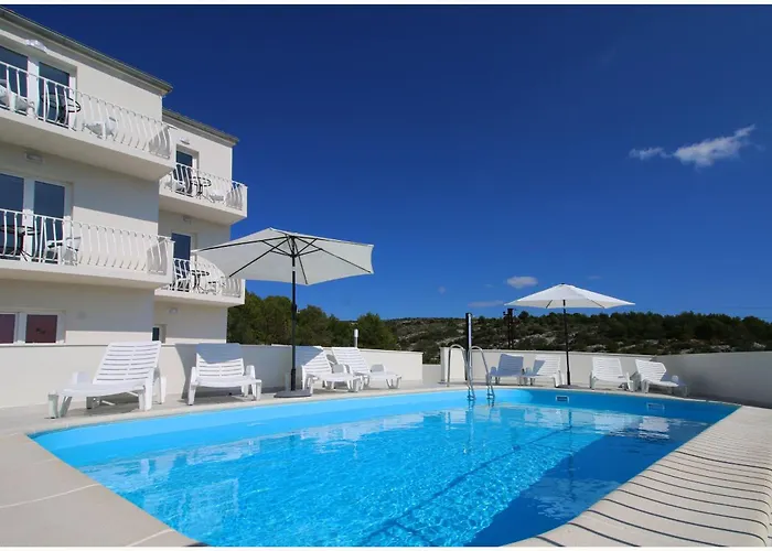 Zeljko Daire Primošten